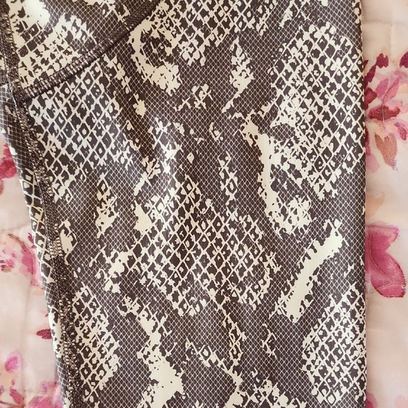 Adidas STELLA MCCARTNEY Brown Cream Snake Print Leggings - Picture 8 of 10